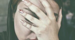 Experiencing Headaches at Work? – Here’s Why Headaches at Work